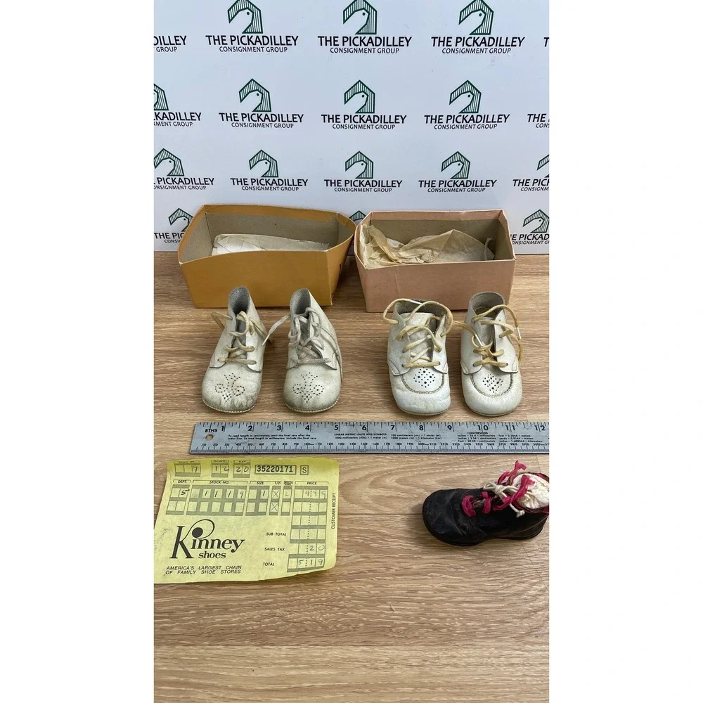 Vintage Mrs Days Ideal Baby Shoes Lot Antique Leather Booties Boxes Ephemera